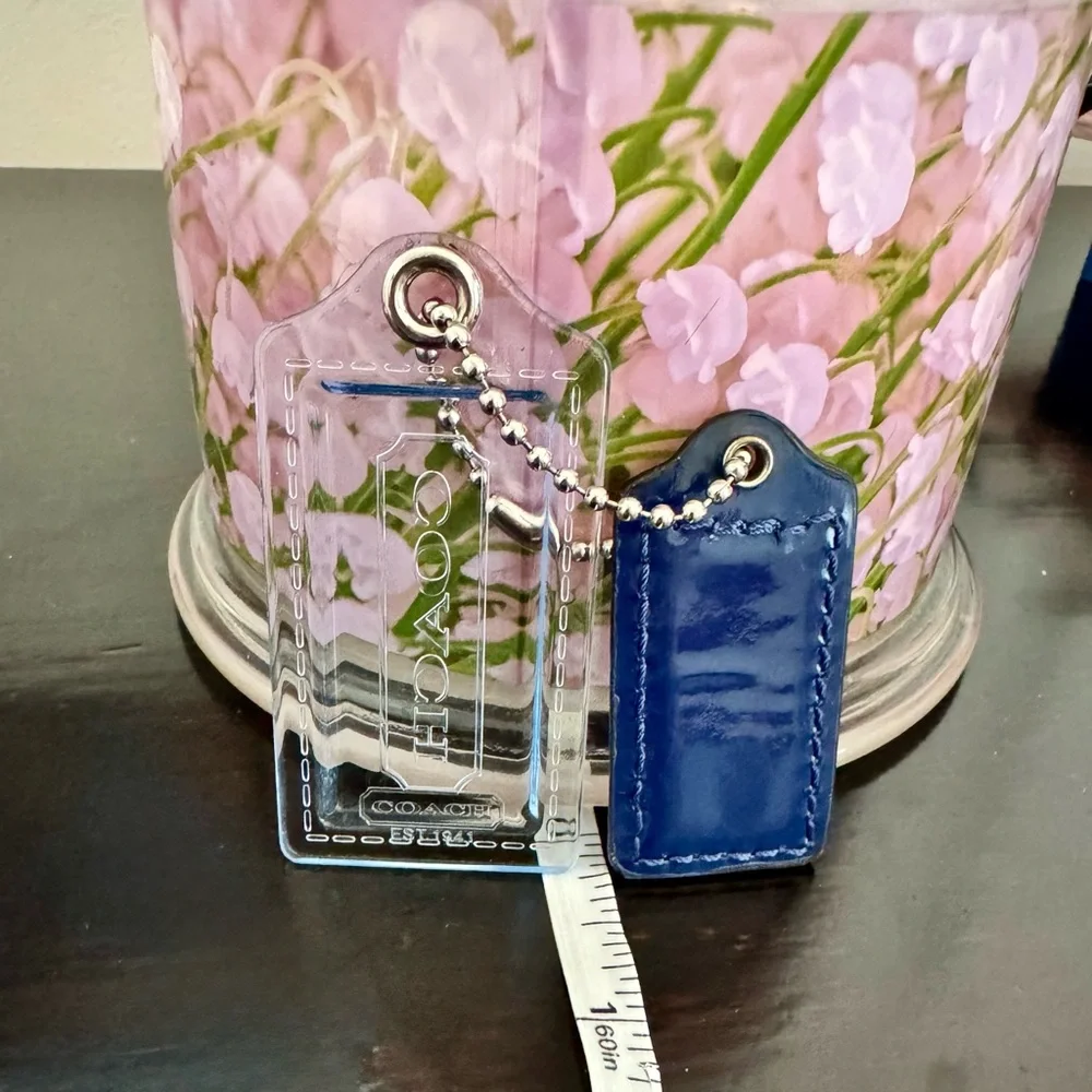 (0079) Coach Poppy Clear Acrylic & Blue Leather Hangtag Set Bag Charm